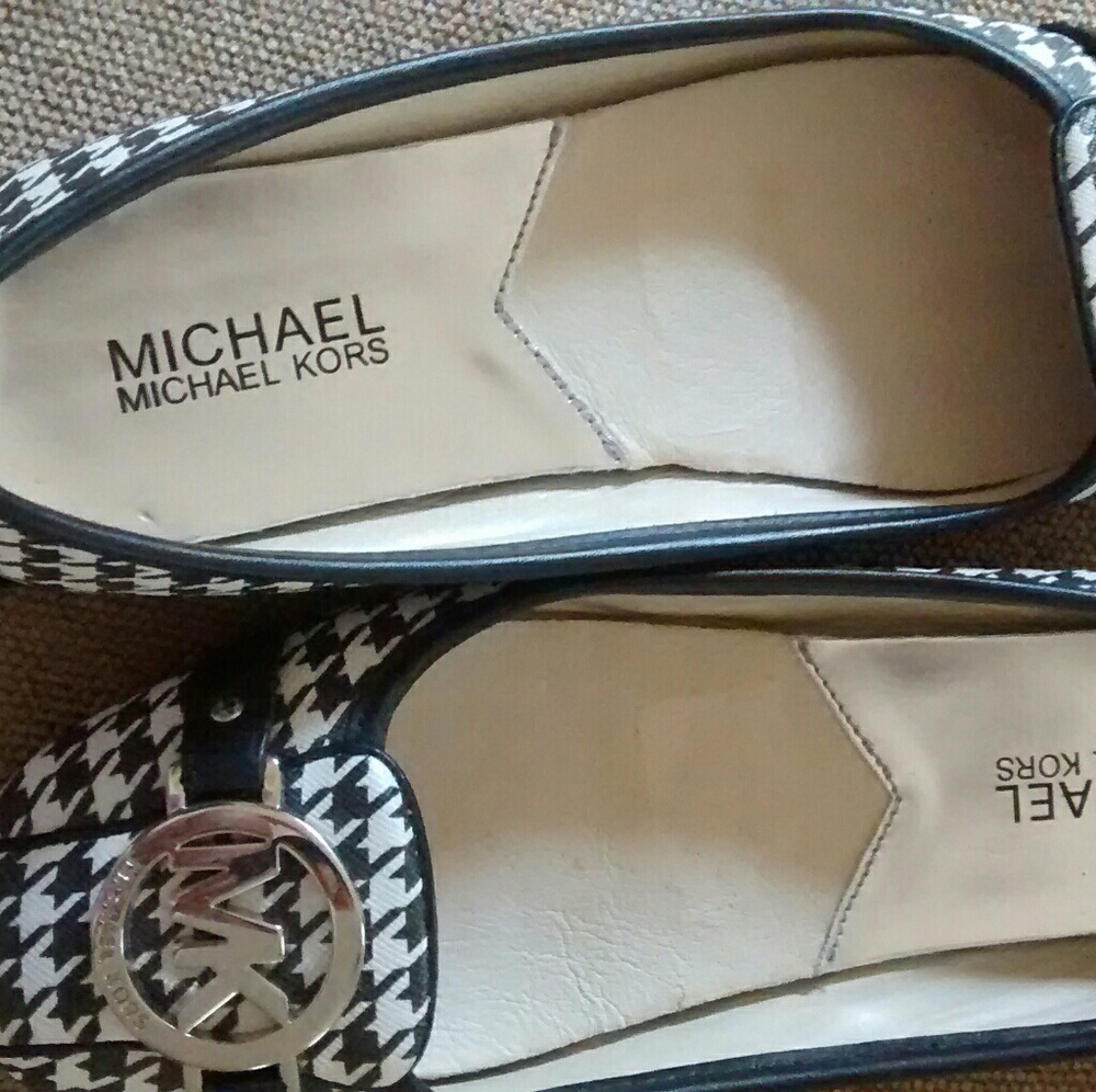 Michael Kors flats